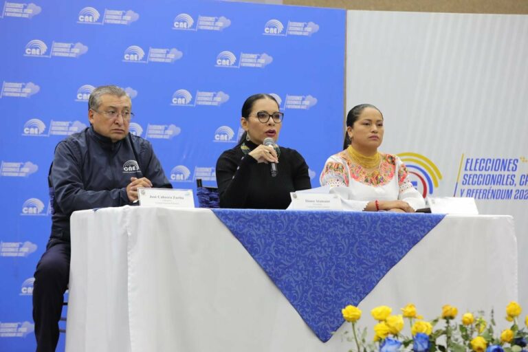 CNE pide a Fiscalía que investigue supuesto centro de cómputo paralelo de actas en Guayas