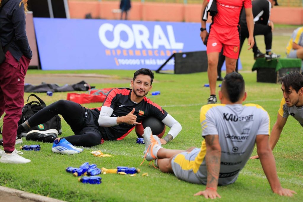 Deportivo Cuenca y Liga de Quito