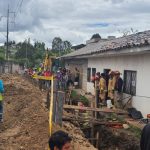 Trabajadores atrapados bajo tierra en Ricaurte