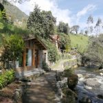 Los chalets o suites se fusionan entre la naturaleza y el río Matadero. /XCA