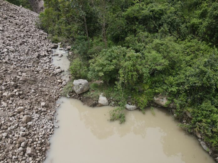 Río Chantaco se represa