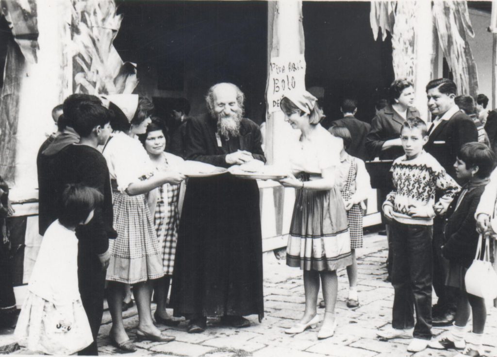 Papa reconoce virtudes heroicas en Carlos Crespi