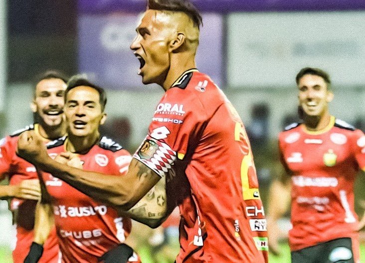 Deportivo Cuenca firma campaña perfecta de local con su triunfo apretado contra Cumbayá