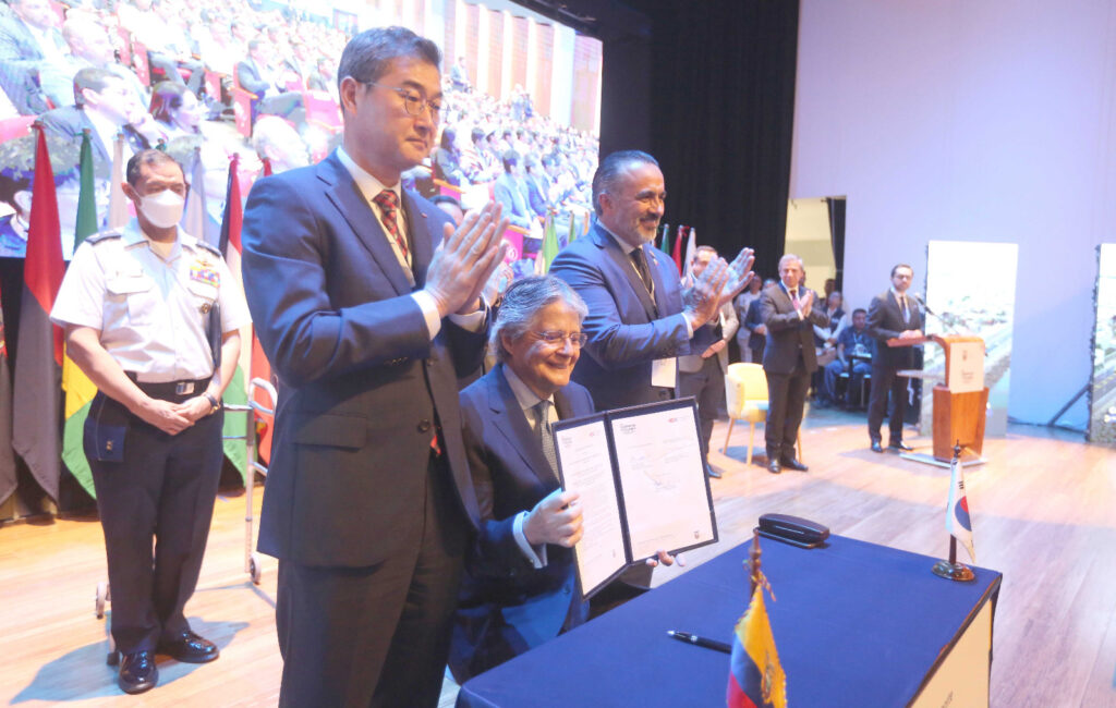 Vias Cuenca-Guayaquil