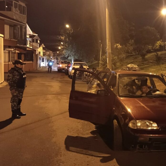 La Guardia Ciudadana mantendrá los controles de retiro de libadores en los espacios públicos, especialmente en los considerados como conflictivos, en Cuenca.
