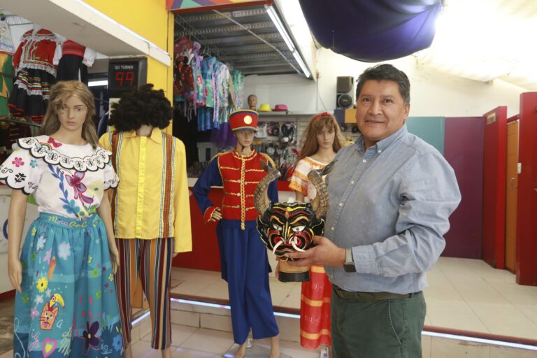 ‘Maskerade’, un referente en la gama de disfraces en Cuenca y en la región
