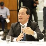 Henry Cucalón, ministro de Gobierno.