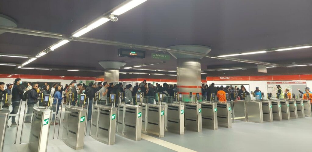 Inicio operaciones Metro de Quito