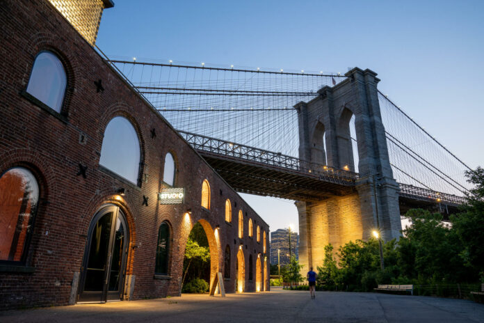 El Puente de Brooklyn cumple 140 años, y todo comenzó con unos elefantes