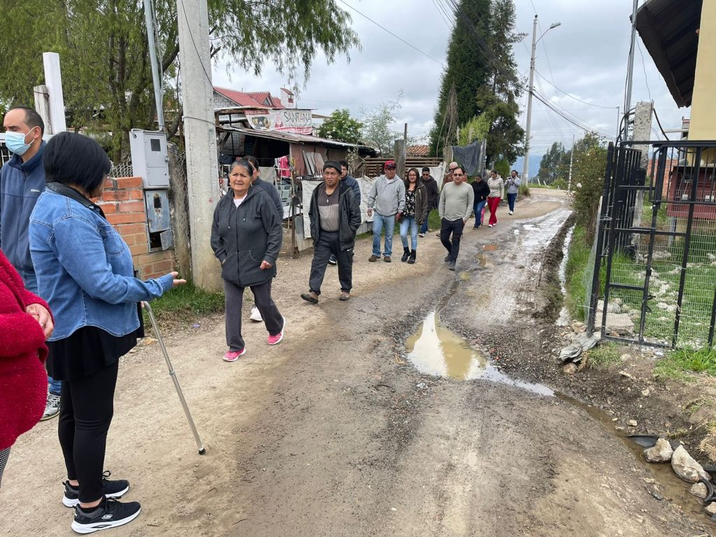 Barrio Señor de los Milagros pide obras urgentes. Así están algunas calles.