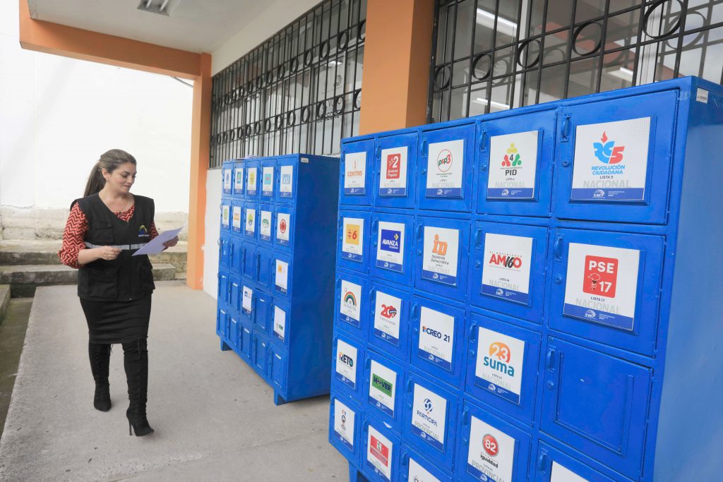 55 precandidatos a asambleístas de Azuay