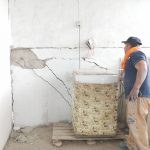 Hay viviendas en el barrio Central de Miraflores que presentan graves daños como cuarteaduras- /FCS