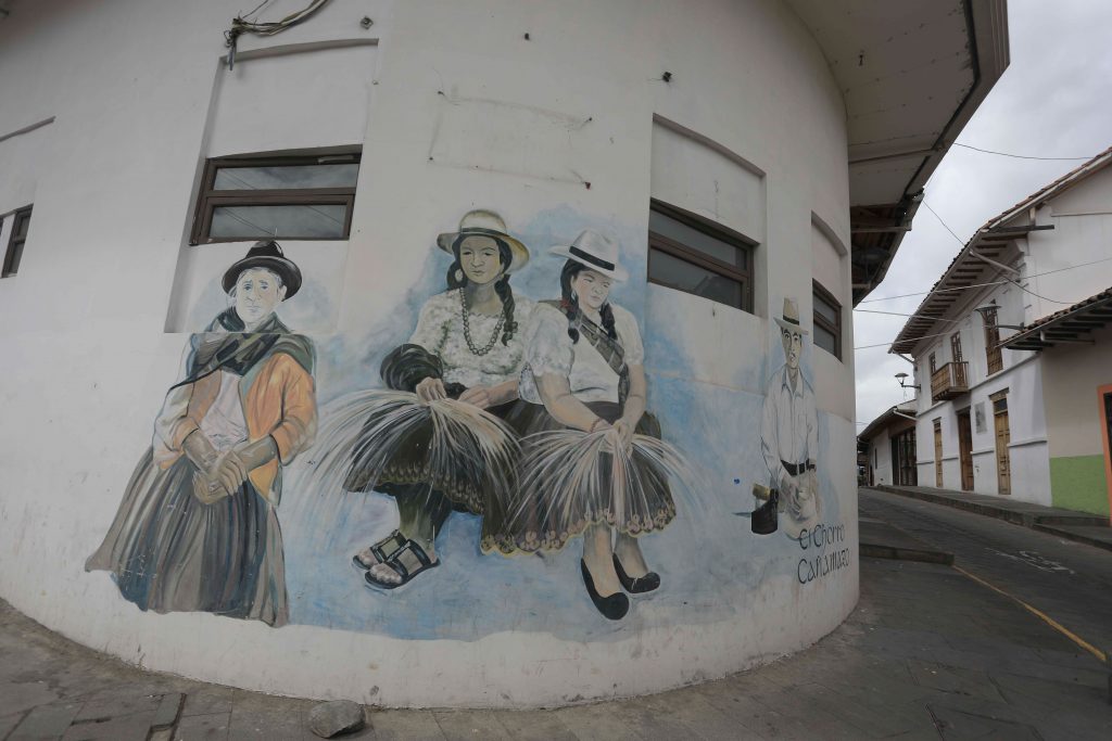 Los murales a lo largo de la calle Rafael María Arízaga es el principal atractivo.