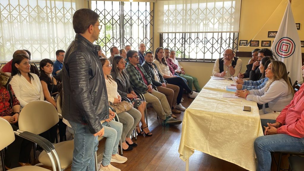 Inscripción precandidatos para asambleístas.