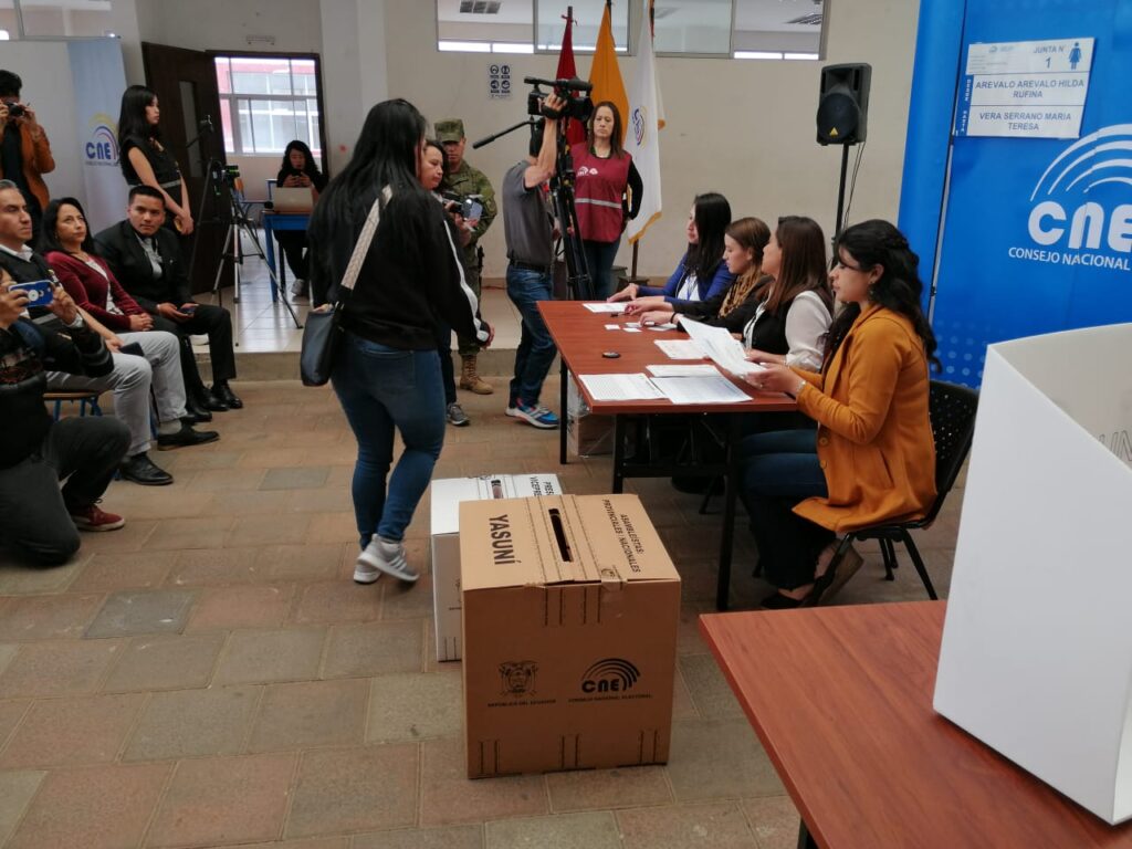 Cerca de 200 personas participaron en la simulación que busca evaluar en la provincia los procedimientos técnico, logístico y operativo para las próximas elecciones.