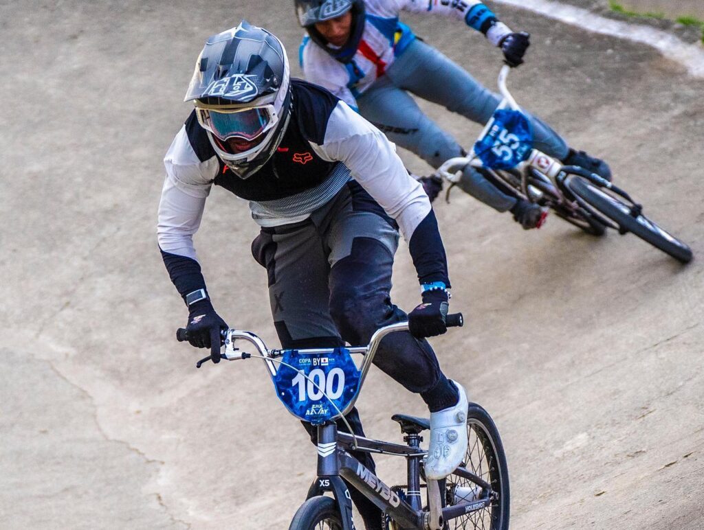 Bicicrosistas azuayos se preparan para Mundial de Ciclismo