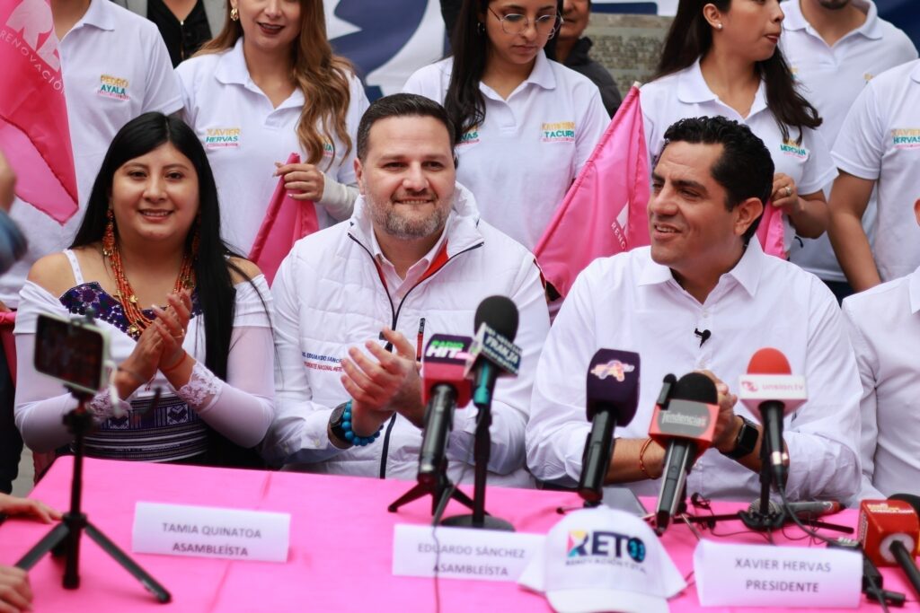 Xavier Hervas apunta a la seguridad, obras y salud