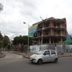 La construcción de esta edificación en la intersección de la Bajada de Todos Santos y la calle Paseo Tres de Noviembre ha generado debate en la ciudad. /XCA