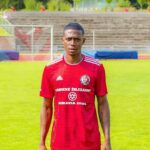 Luis Arroyo estuvo a prueba durante la última semana en el cuadro dirigido por Carlos Ischia.