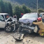 Los vehículos implicados quedaron con destrozos en la parte frontal. KOQ