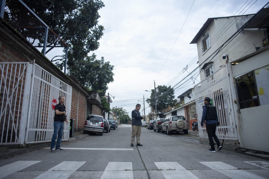 Barrios combaten la inseguridad en Guayaquil