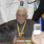 Monseñor durante un homenaje por su labor.