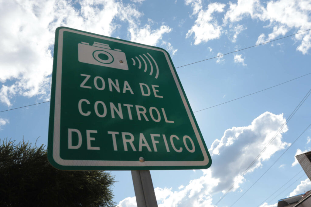 Los dispositivos instalados en la avenida De las Américas no entraron en funcionamiento, según el alcalde Cristian Zamora. /XCA