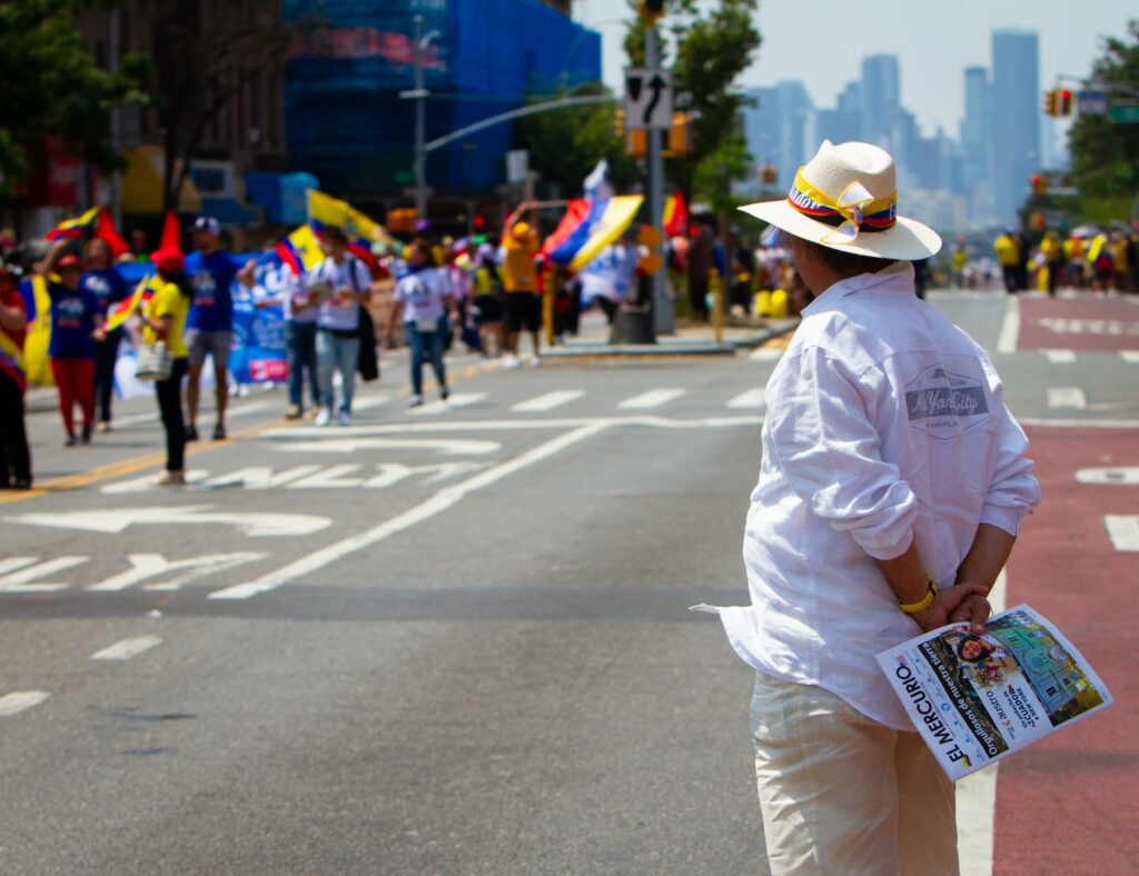 Estados Unidos lanza un programa de reunificación familiar para que puedan entrar legalmente al país los migrantes ecuatorianos