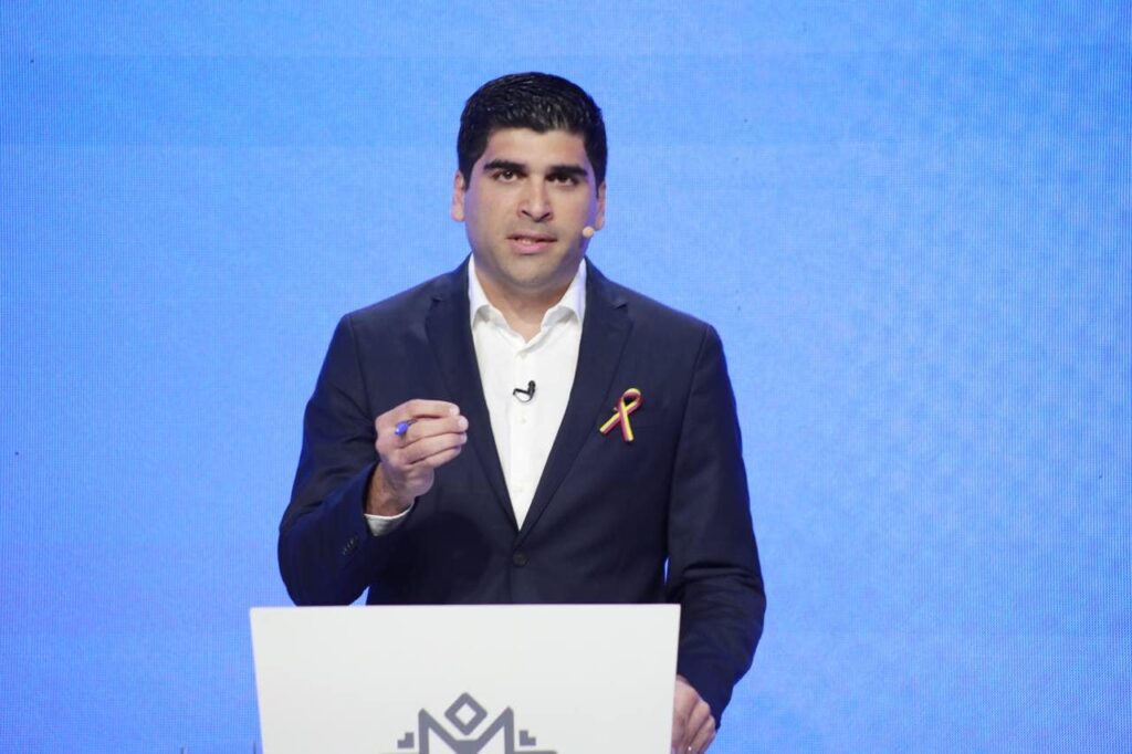 Otto Sonnenholzner denuncio un hecho violento que presenció mientras desayunada con su familia en el norte de Guayaquil. Foto: CNE