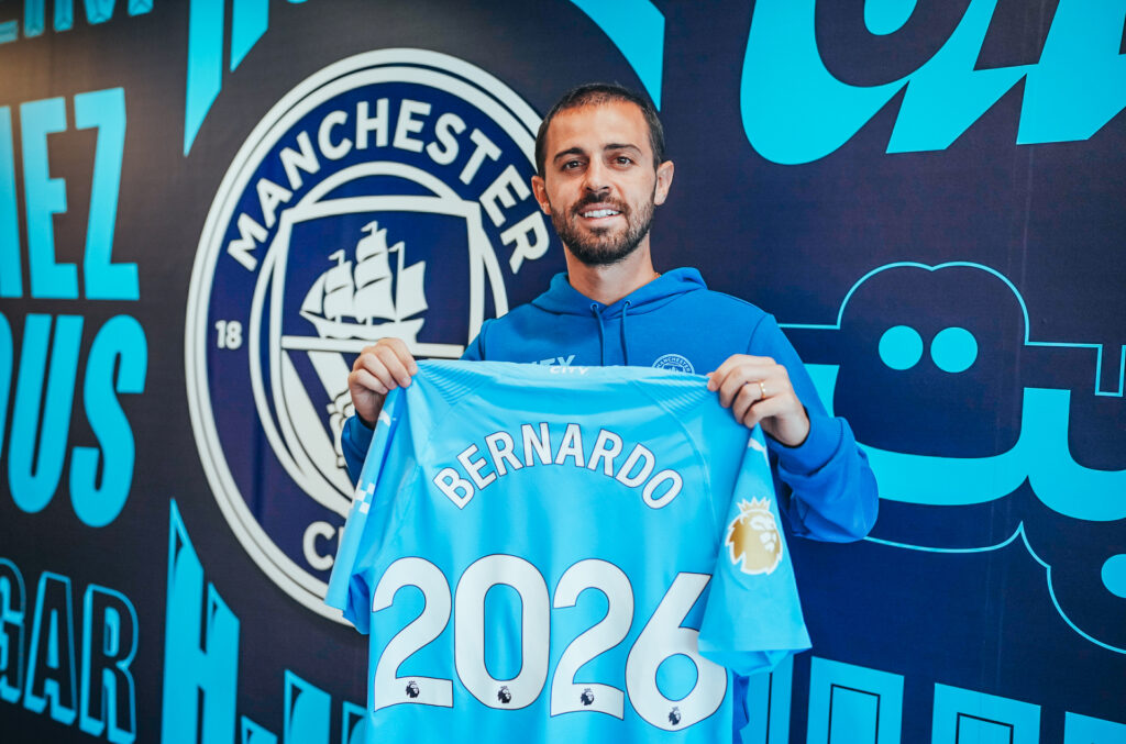 Bernardo Silva renovó con Manchester City hasta 2026.