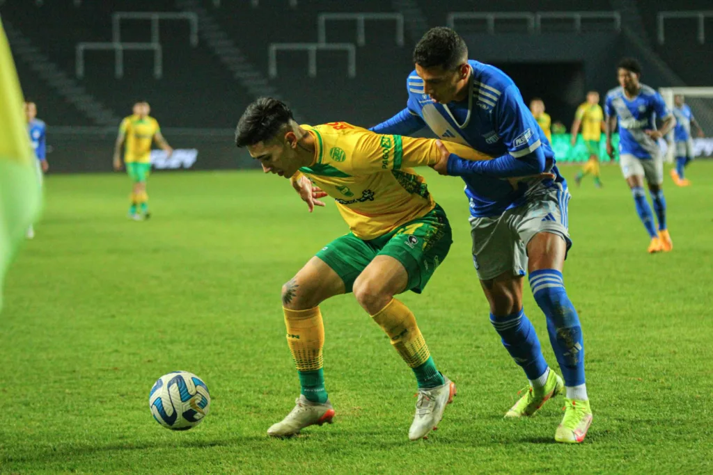 Defensa y Justicia eliminó a Emelec por Sudamericana