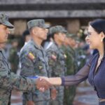 Entrega de credenciales a militares