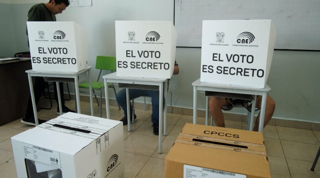 Más de 13,4 millones de ecuatorianos están convocados este domingo, 20 de agosto de 2023, a las urnas para votar en unas inéditas elecciones generales. Foto: CNE