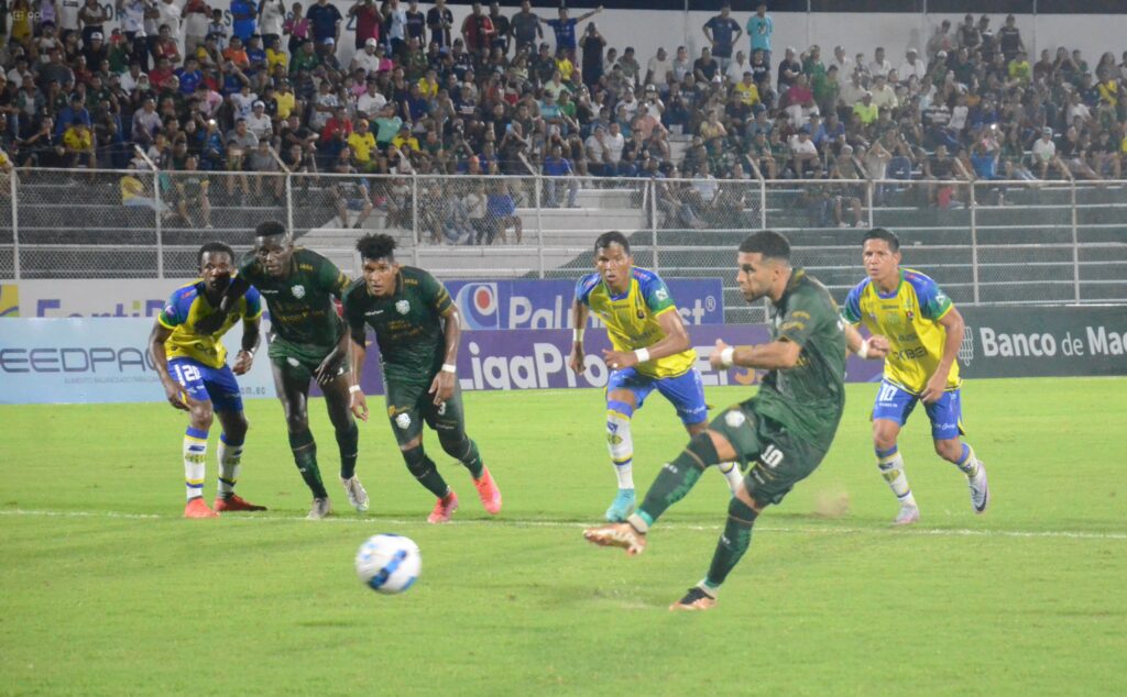 Orense 2-0 ante Gualaceo