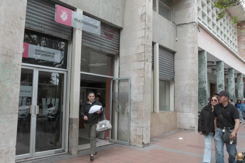 Las observaciones las hizo la Contraloría General del Estado durante un examen a los contratos del Municipio de Cuenca entre 2018 y 2022. /XCA