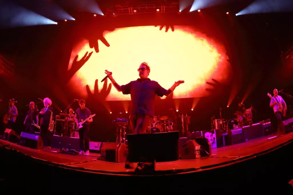 La banda argentina Los Fabulosos Cadillacs comienzan la última etapa de su gira internacional tras todo un curso de éxitos. Foto: Facebook