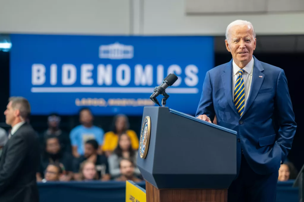 La campaña de reelección del presidente Joe Biden lanzó este viernes primer día del Mes de la Herencia Hispana en Estados Unidos, un anuncio publicitario en “espanglish” dirigido a los latinos. Foto: X (Twitter)