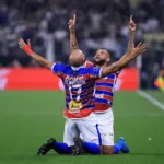 Jugadores del Fortaleza celebran gol del empate ante Corinthians.