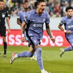 Darwin Núñez anotó gol en la victoria del Liverpool en Europa League.