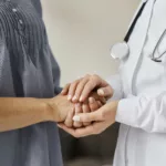 En las próximas dos décadas, el mundo entero se enfrentará a un auténtico 'tsunami' de muertes y de nuevos casos de cáncer, según los expertos. Foto: Freepik