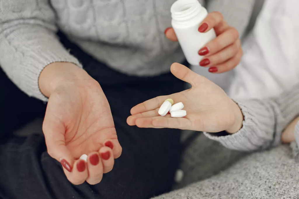 Imagen referencial. Un equipo de investigadores consiguieron desarrollar un parche capaz de suministrar medicamentos que son difíciles de absorber. Foto: Freepik