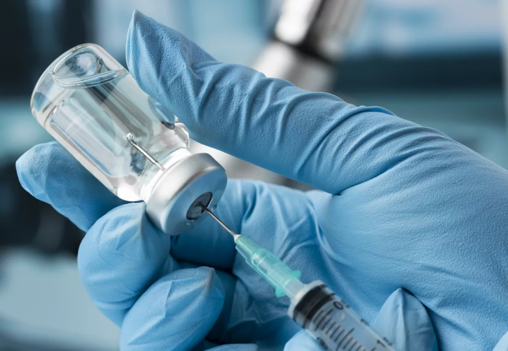 Unicef alertó sobre la necesidad de intensificar una campaña de vacunación generalizada en Nigeria contra la difteria. Foto: Freepik