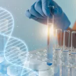 Investigadores de la UAB desarrollaron unas nanoenzimas mínimas con capacidad para capturar el CO2 emitido en procesos industriales. Foto: Freepik