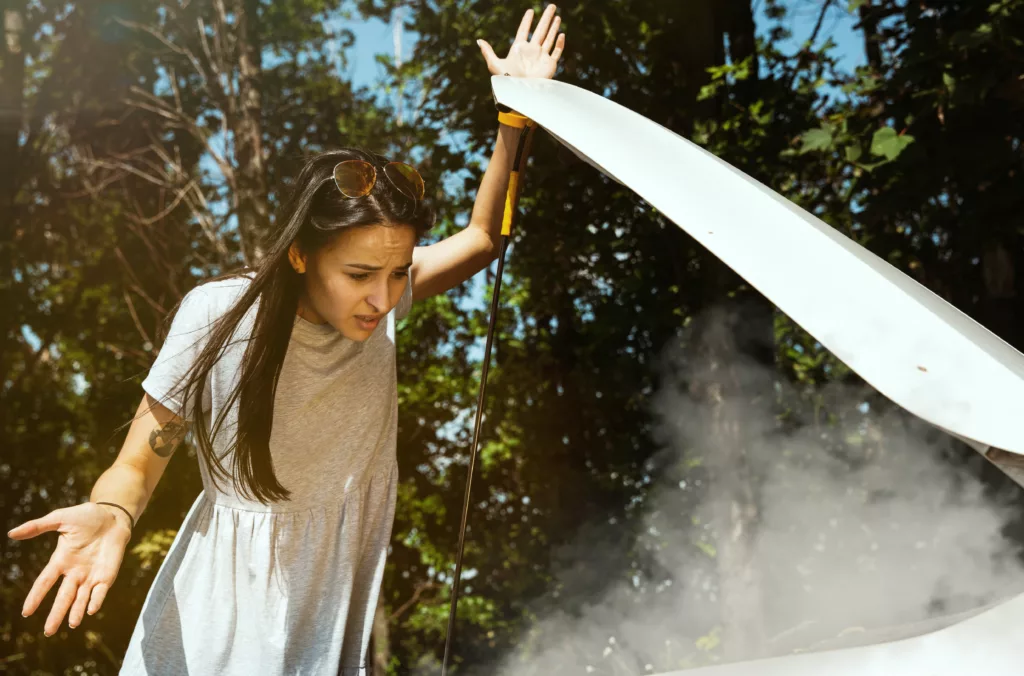 Imagen referencial. Hyundai y Kia llamaron a revisión este miércoles un total de 3'372.743 automóviles en EE.UU. ante el riesgo de incendios. Foto: Freepik