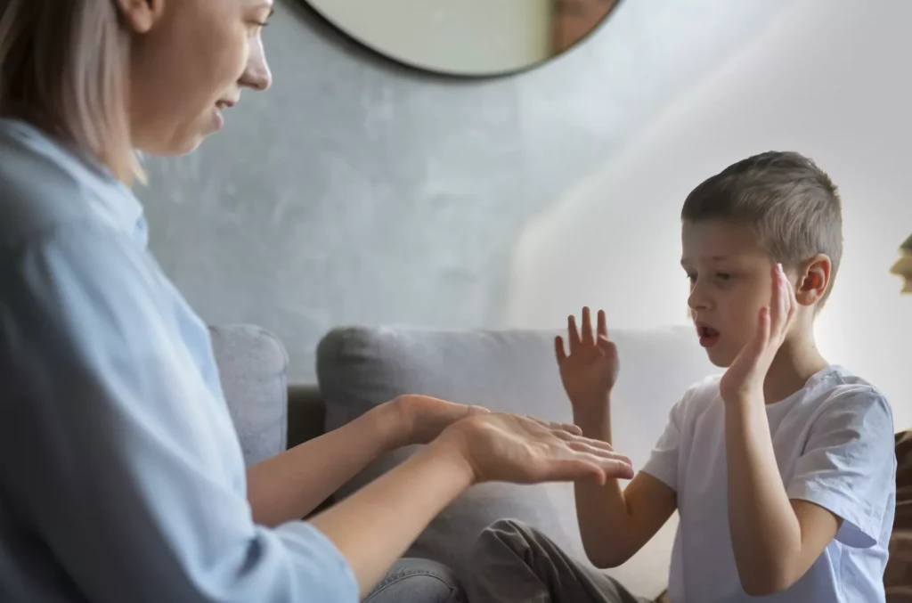 Imagen referencial. Un equipo de científicos ha desarrollado una nueva técnica que combina la tecnología de organoides y la genética para examinar los efectos que tienen las mutaciones múltiples en el cerebro humano. Foto: Freepik