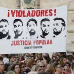 Uno de los condenados por una violación grupal en los Sanfermines de 2016, conocidos como La Manada, vio reducida su pena en un año. Foto: Diario Sevilla