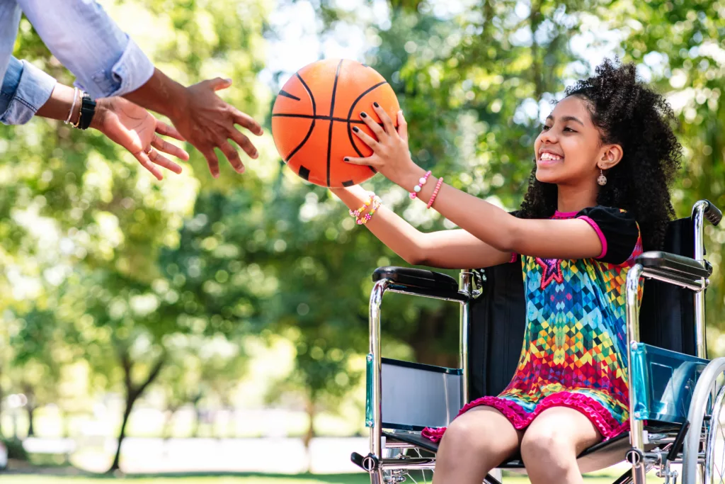 Imagen referencial. Unos 317 millones de niños y jóvenes están afectados en el mundo con discapacidades del desarrollo, recuerda un estudio de la Organización Mundial de la Salud (OMS). Foto: Freepik