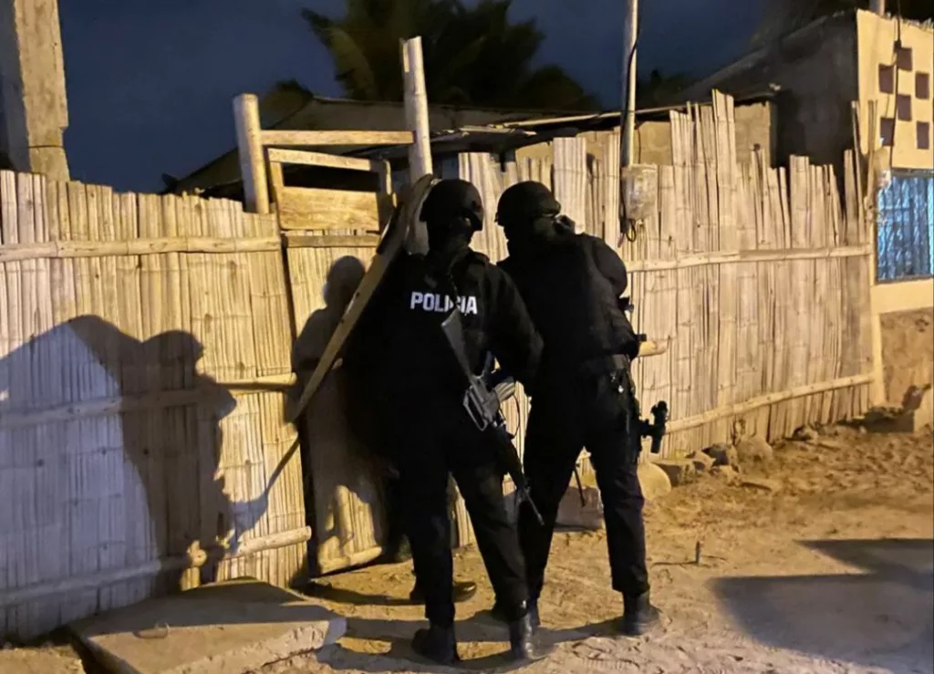 Nueve detenidos dejó un operativos contra la delincuencia realizados en Santa Elena y Guayas, informó este miércoles la Fiscalía.