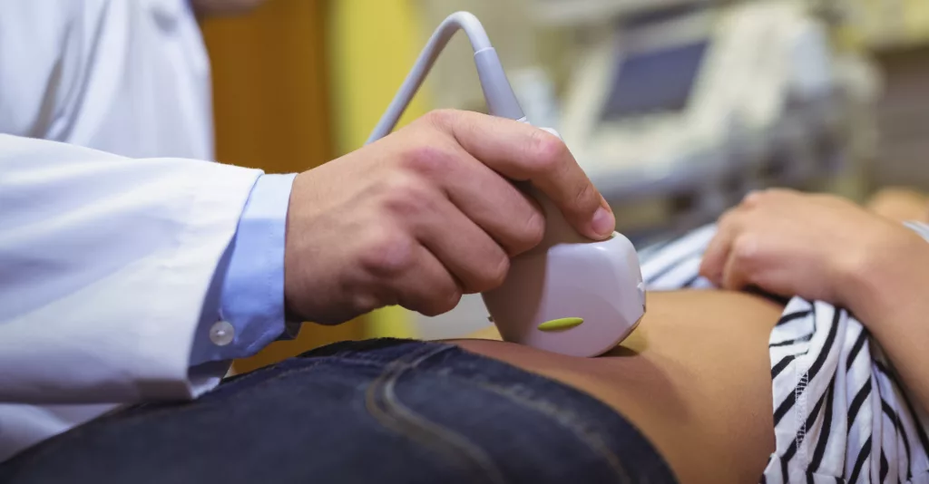 La ley del aborto en tres supuestos básicos promulgada en Chile en 2017 ha permitido abortar a 3.609 mujeres desde enero de 2018 hasta septiembre de 2023. Foto: Freepik