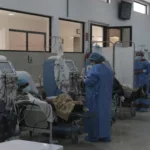 Pese a la deuda pendiente, en la Unida de Servicios Renales del Austro (UNIREAS) se mantiene la atención a los pacientes. /XCA